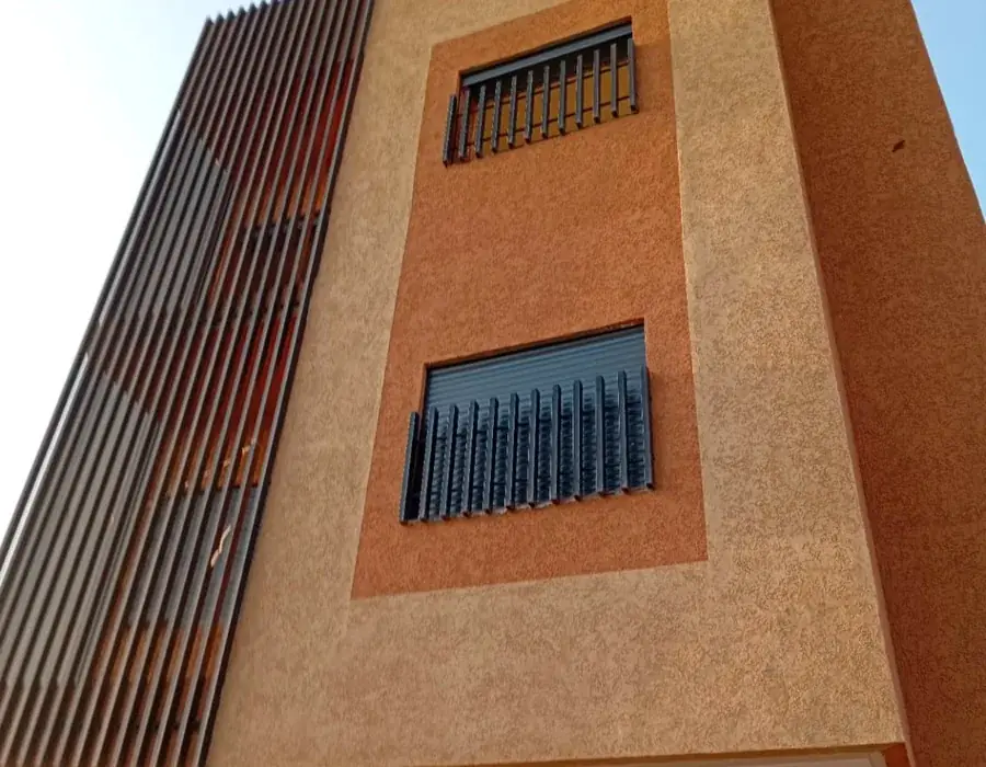 Façade bâtiment aluminium