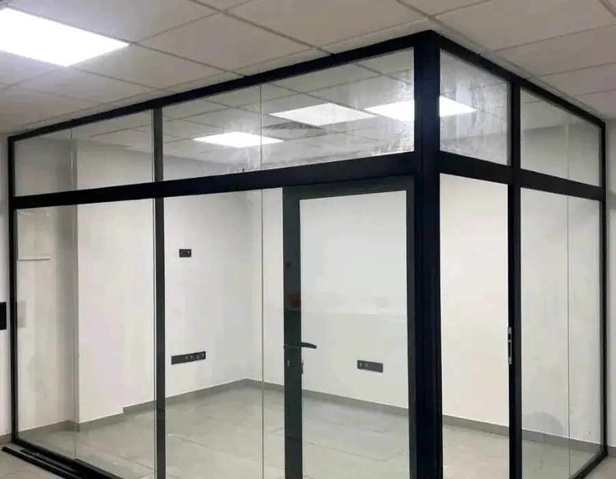 Cloison bureau noire